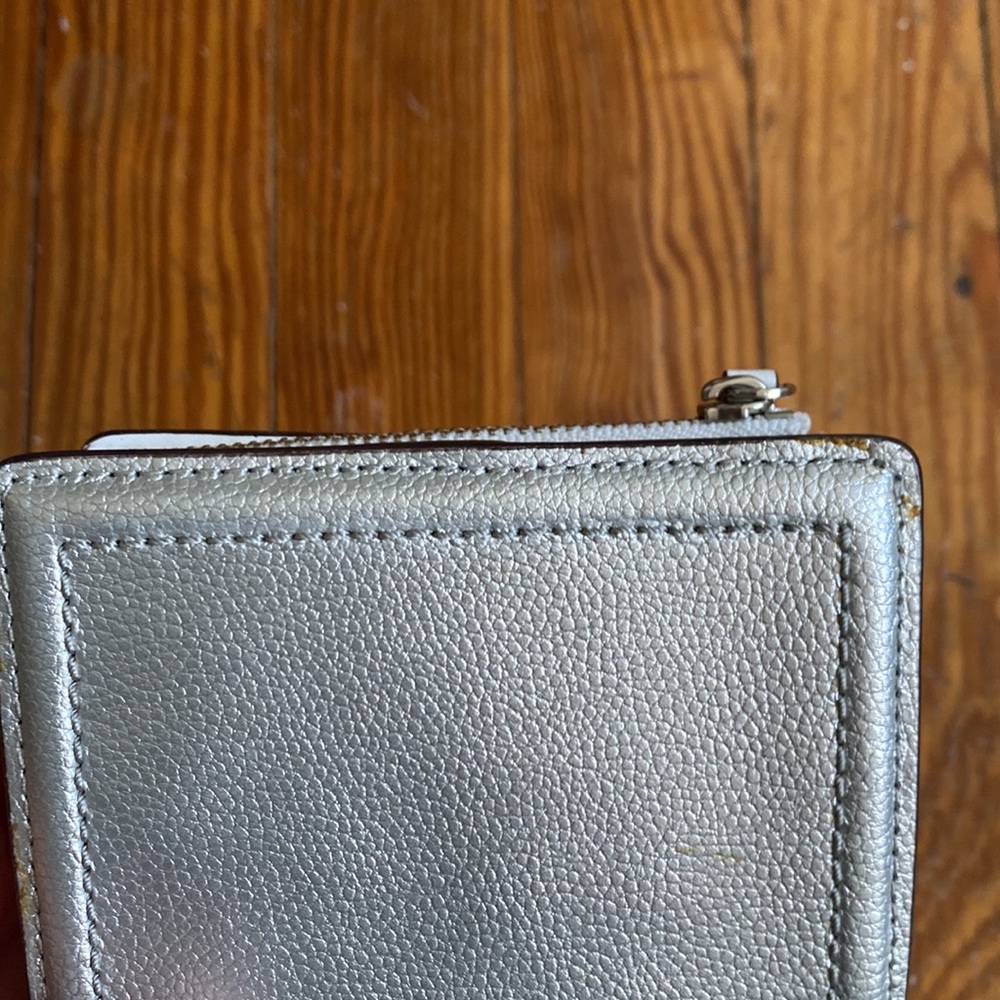 Kate Spade Wallet - Picture 3 of 6